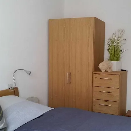 Vakantiehuis In With Swimming Pool